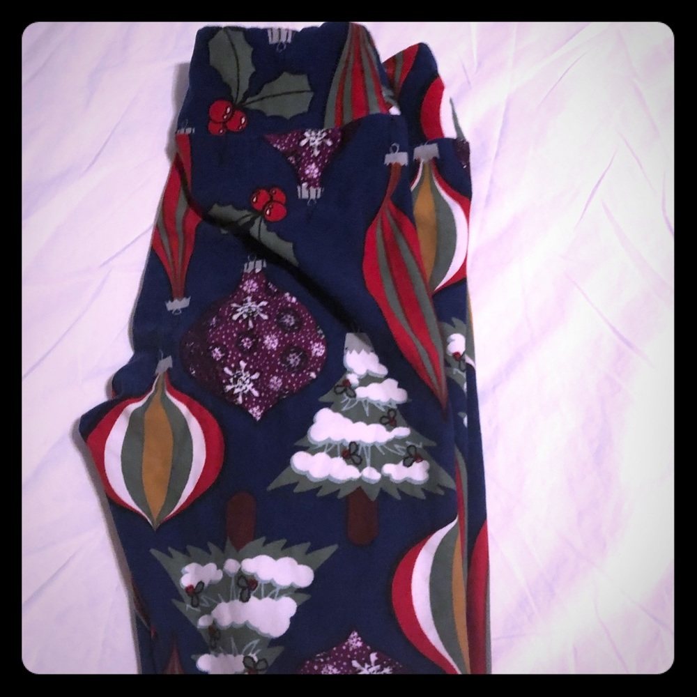 Lularoe Christmas leggings